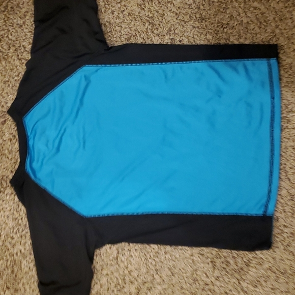 Small OP Rash guard - Picture 3 of 3